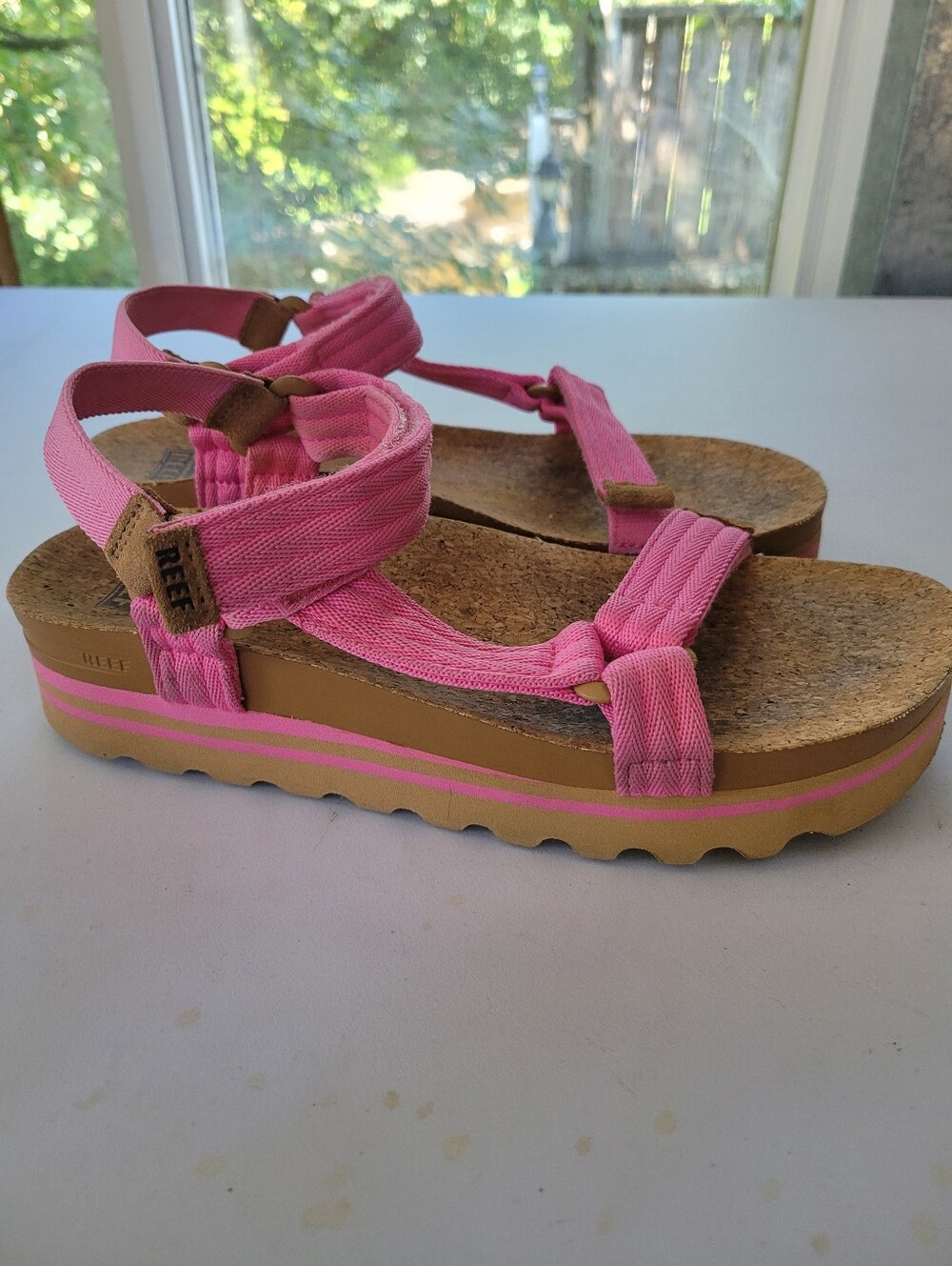 REEF 8.5 Pink Strap Platform Sandals